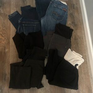 Lot of women’s maternity pants/shorts/capris (12 pairs)